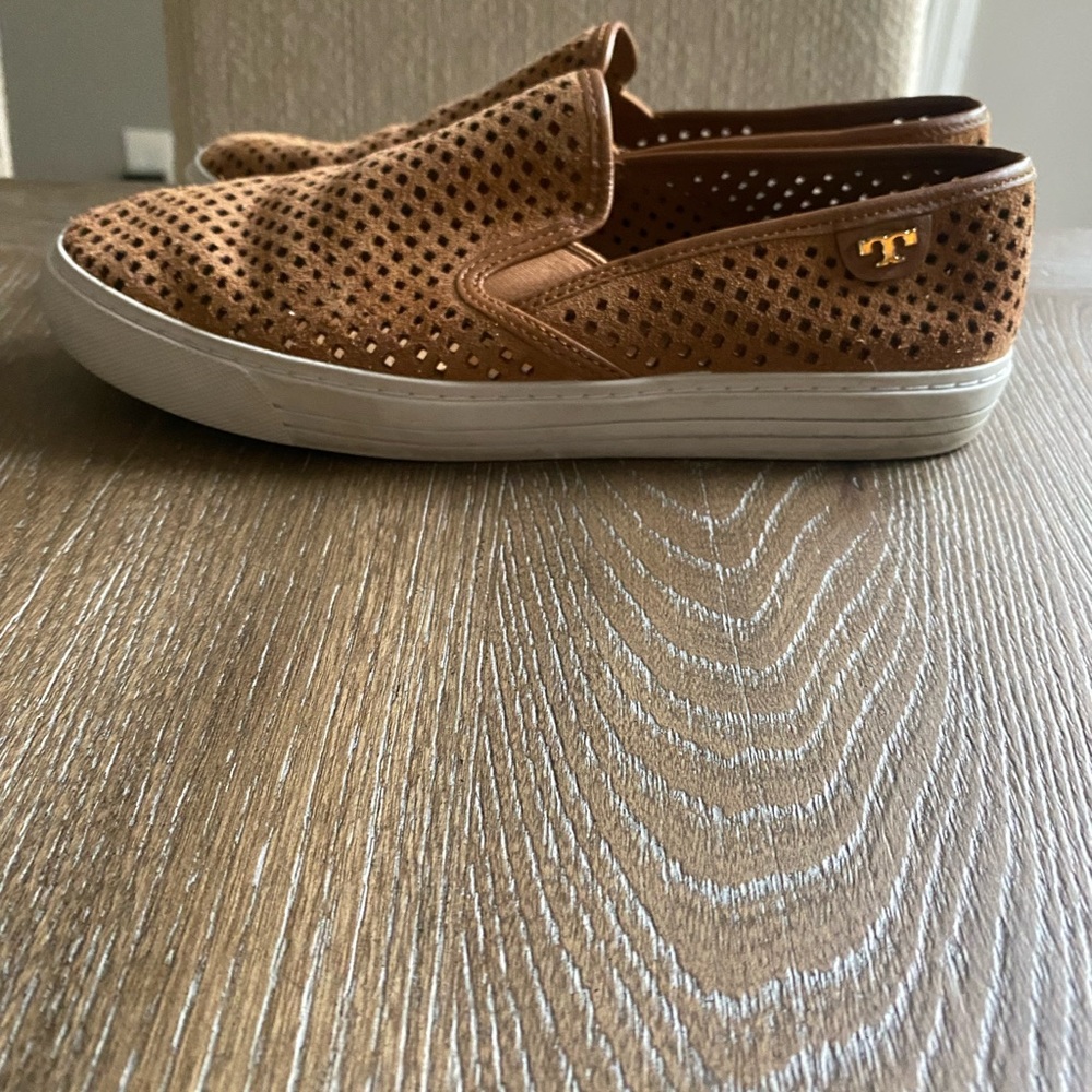 TORY Burch fashion sneaker